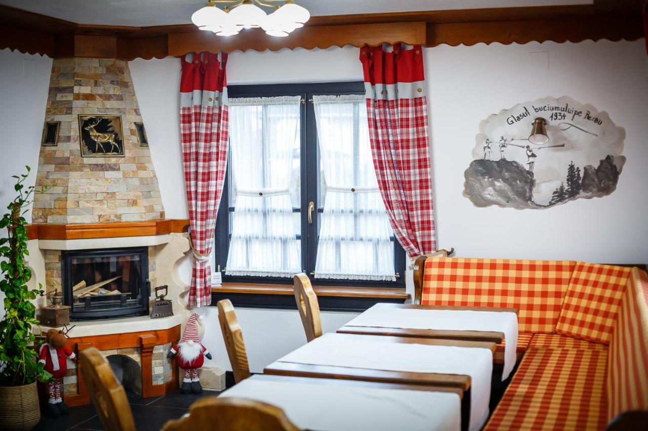 Hotel Colt De Austria Câmpulung Moldovenesc Exterior foto